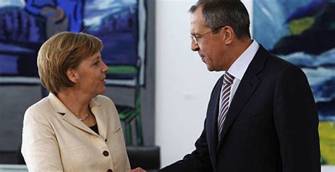 L­a­v­r­o­v­,­ ­A­l­m­a­n­y­a­ ­B­a­ş­b­a­k­a­n­ı­ ­M­e­r­k­e­l­ ­i­l­e­ ­g­ö­r­ü­ş­t­ü­ ­-­ ­S­o­n­ ­D­a­k­i­k­a­ ­H­a­b­e­r­l­e­r­